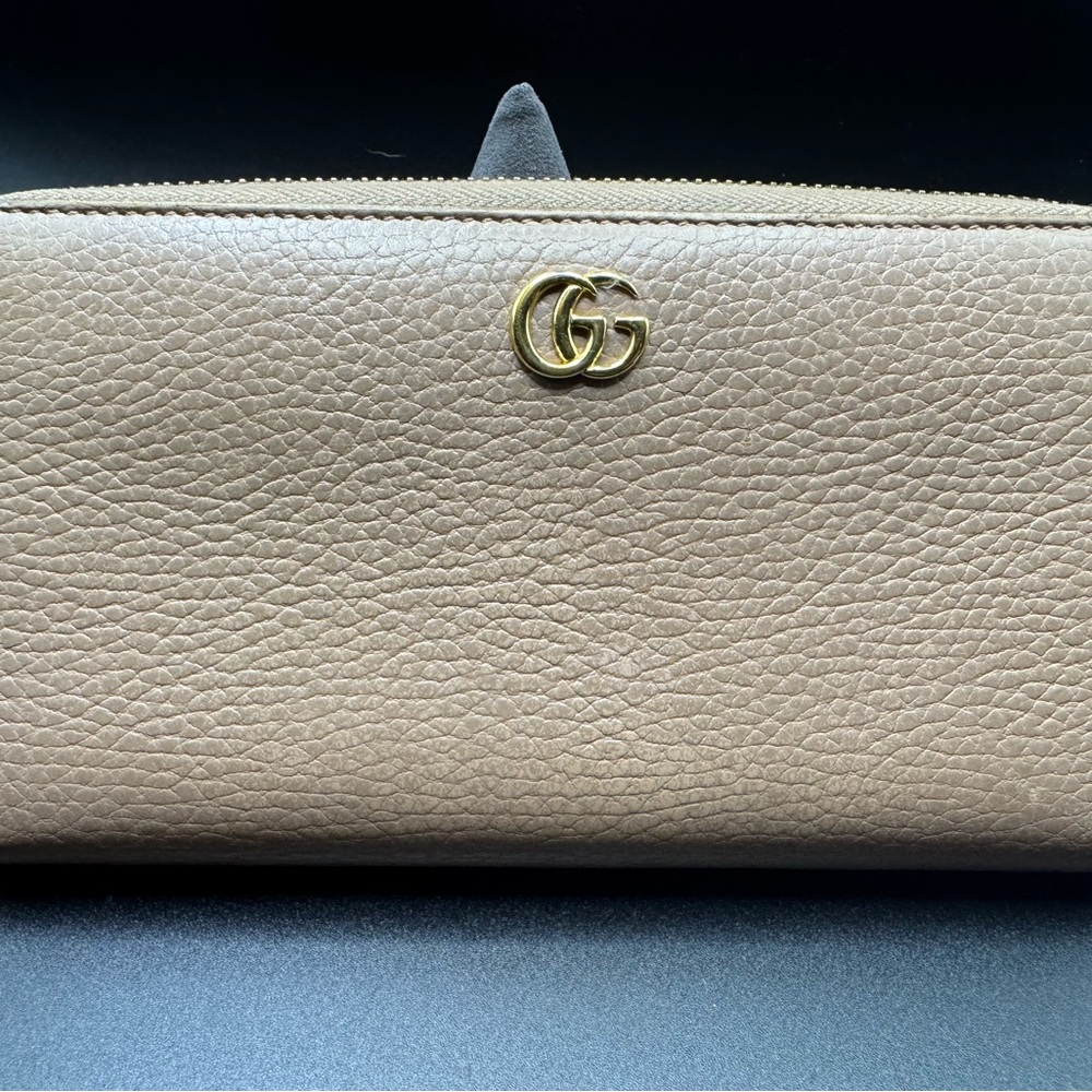 Gucci Taupe Leather Zippy Wallet with Gold Logo